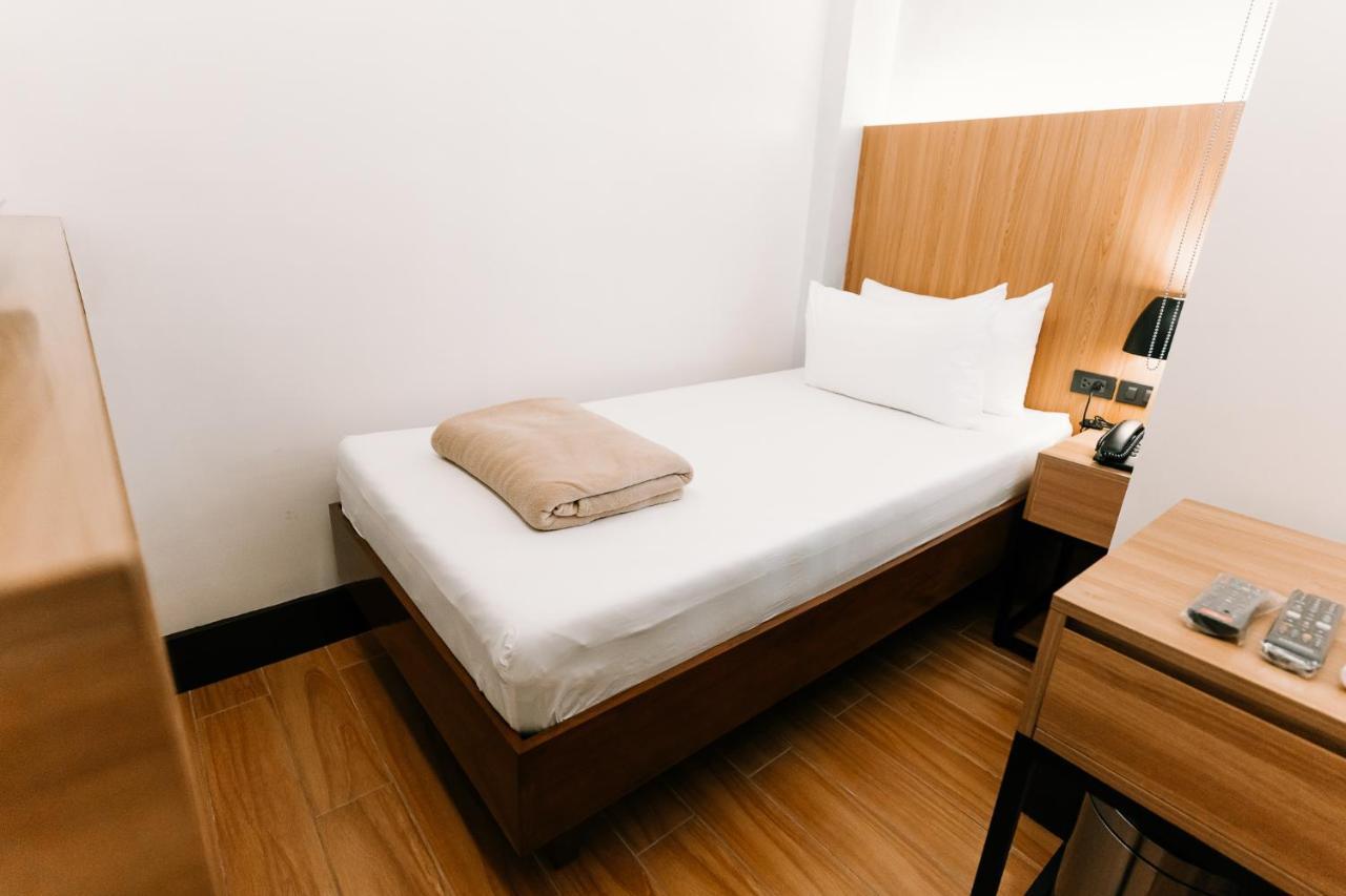 El Sancho Hotel Naga  Εξωτερικό φωτογραφία